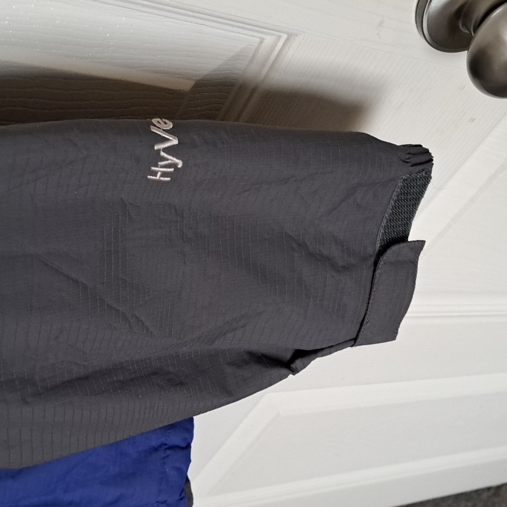 Northface Lightweight Jacket - image 7